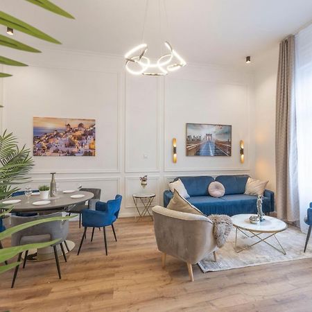 Luxurious Central Grand Home W/ 3Bedrm 2Bathrm Budapest Exterior foto