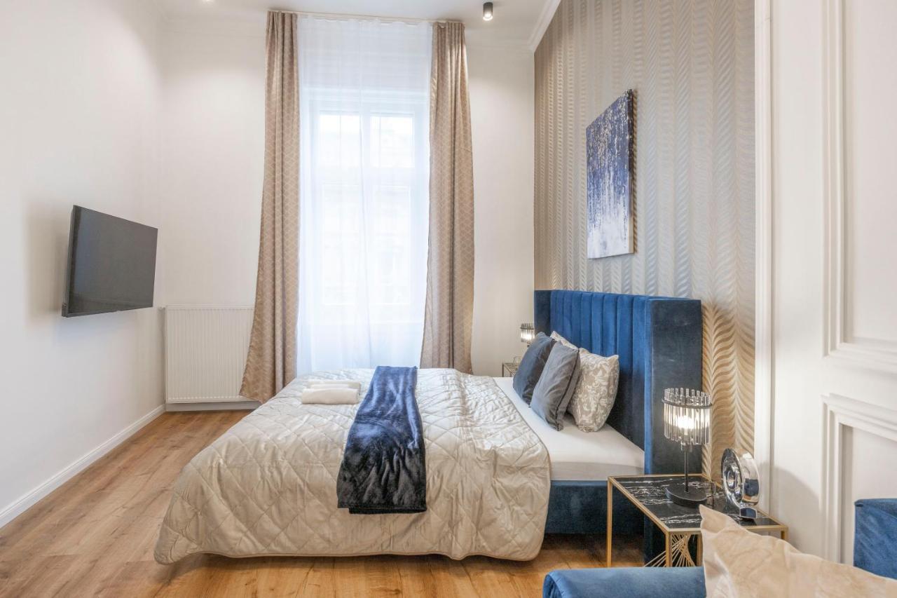 Luxurious Central Grand Home W/ 3Bedrm 2Bathrm Budapest Exterior foto